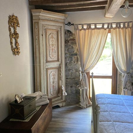 Bed and Breakfast La Pecora E L Agnello Caprese Michelangelo Exterior foto