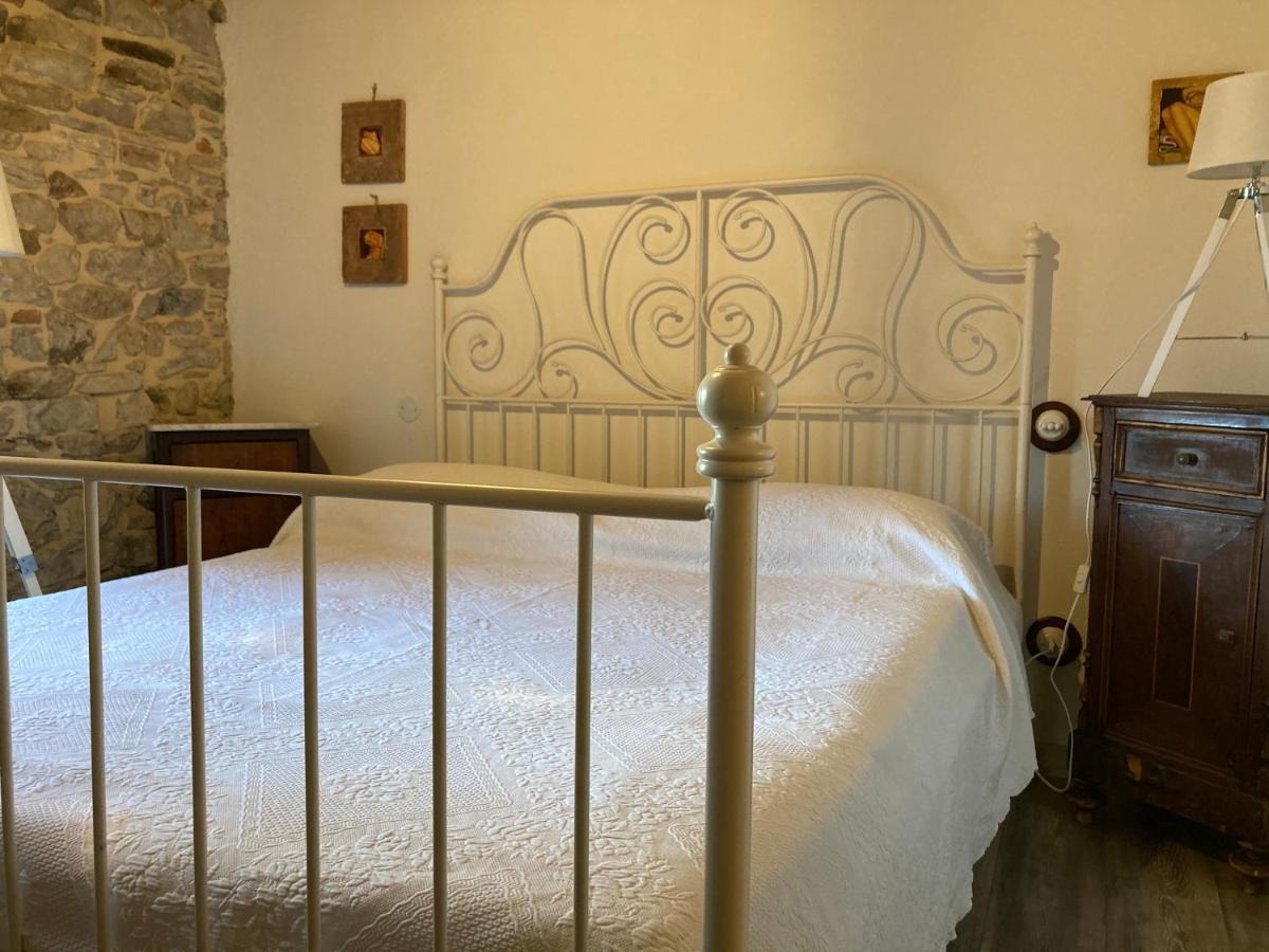 Bed and Breakfast La Pecora E L Agnello Caprese Michelangelo Exterior foto
