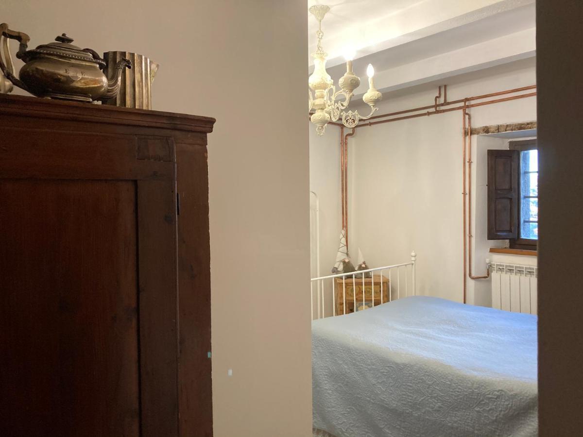 Bed and Breakfast La Pecora E L Agnello Caprese Michelangelo Exterior foto