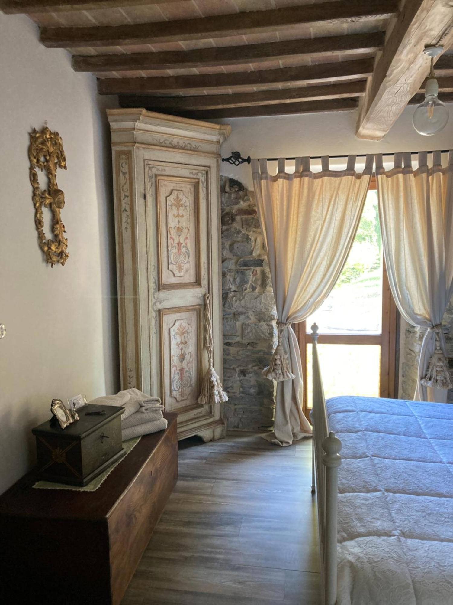 Bed and Breakfast La Pecora E L Agnello Caprese Michelangelo Exterior foto