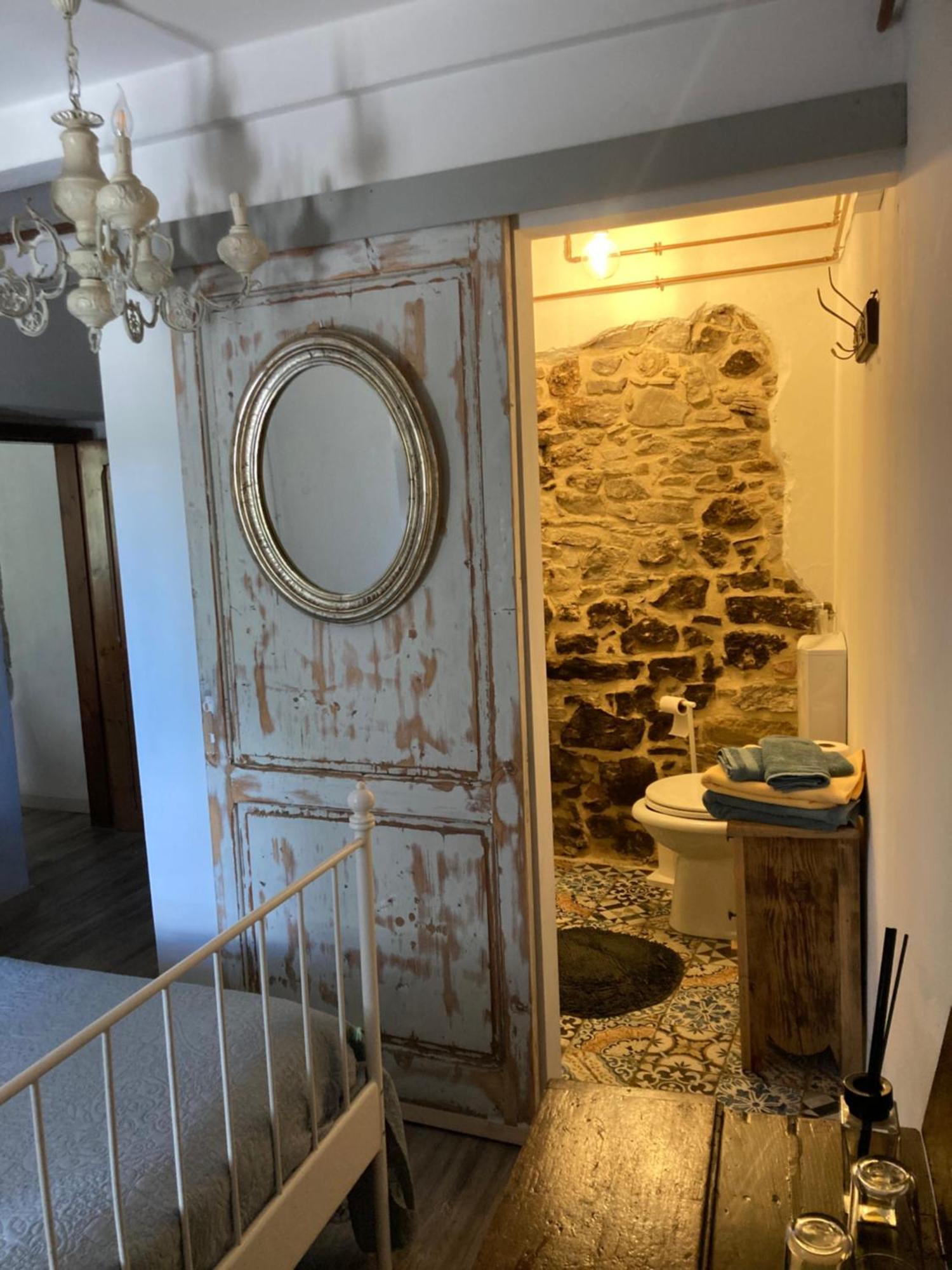Bed and Breakfast La Pecora E L Agnello Caprese Michelangelo Exterior foto
